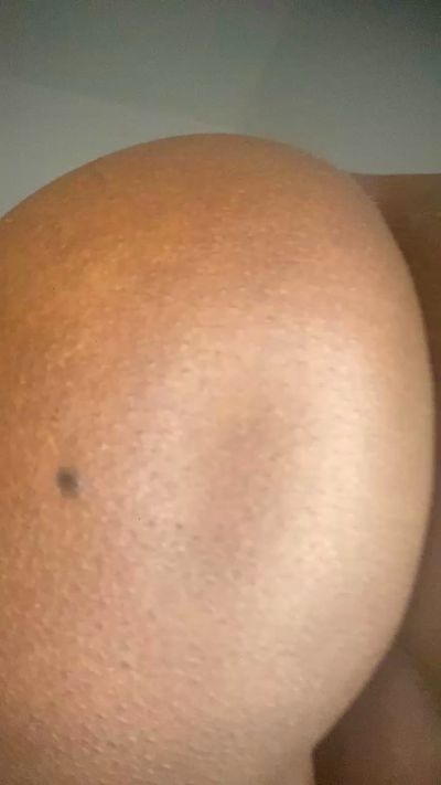 Petitebouncy live cam on Cam4