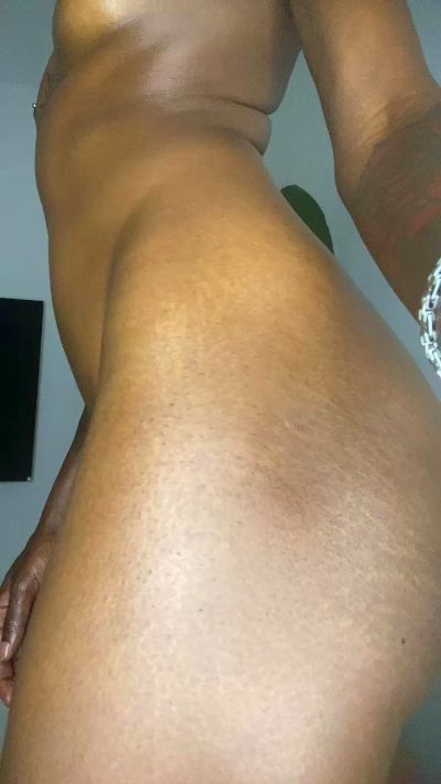 Petitebouncy live cam on Cam4