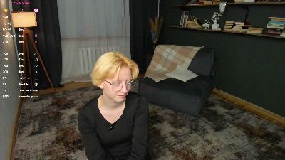 PetraRenn live cam on Cam4