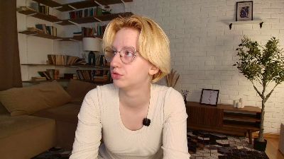 PetraRenn live cam on Cam4