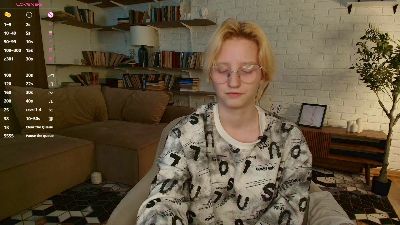 PetraRenn live cam on Cam4
