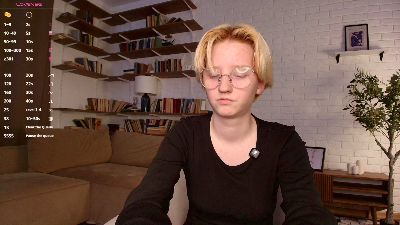 PetraRenn live cam on Cam4