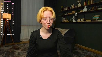 PetraRenn live cam on Cam4