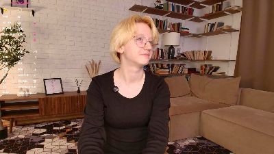 PetraRenn live cam on Cam4