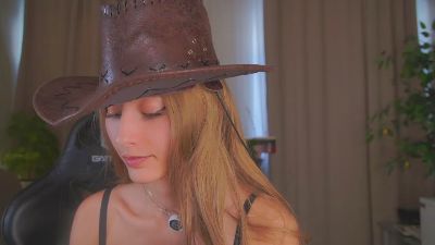 PetulaDryer live cam on Cam4