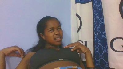 Phaniah live cam on Cam4