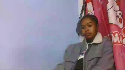 Phaniah live cam on Cam4
