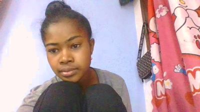 Phaniah live cam on Cam4