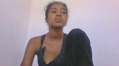 Phaniah live cam on Cam4