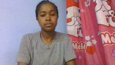 Phaniah live cam on Cam4