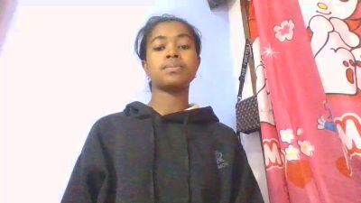 Phaniah live cam on Cam4