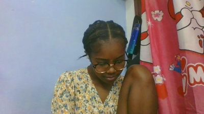 Phaniah live cam on Cam4