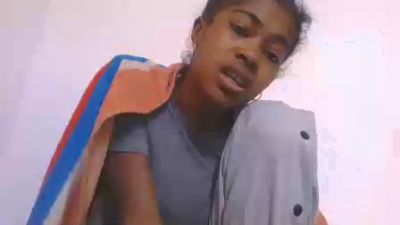 Phaniah live cam on Cam4