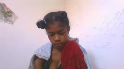 Phaniah live cam on Cam4