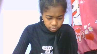 Phaniah live cam on Cam4