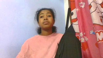 Phaniah live cam on Cam4