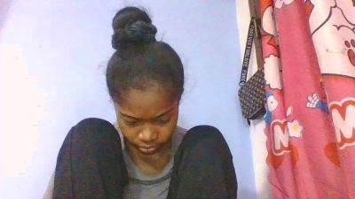 Phaniah live cam on Cam4