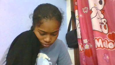 Phaniah live cam on Cam4