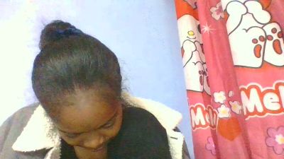 Phaniah live cam on Cam4