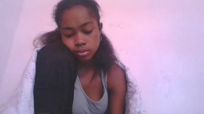 Phaniah live cam on Cam4