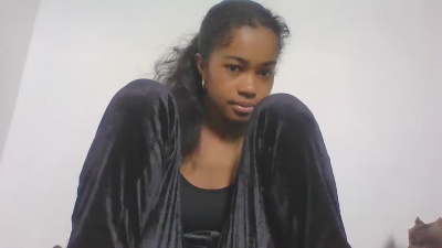 Phaniah live cam on Cam4