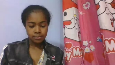 Phaniah live cam on Cam4