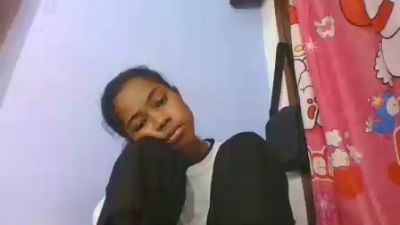 Phaniah live cam on Cam4