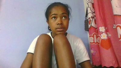 Phaniah live cam on Cam4