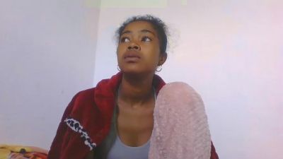 Phaniah live cam on Cam4