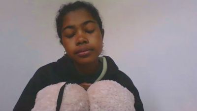 Phaniah live cam on Cam4