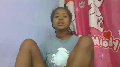 Phaniah live cam on Cam4