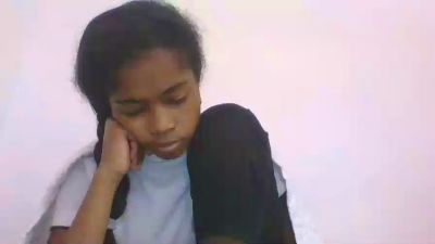 Phaniah live cam on Cam4