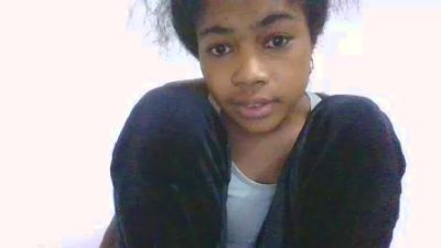 Phaniah live cam on Cam4