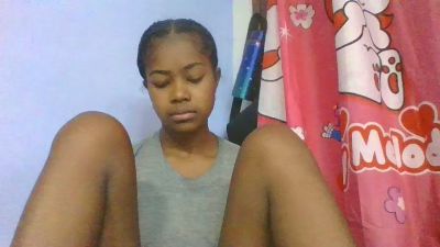 Phaniah live cam on Cam4