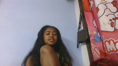 Phaniah live cam on Cam4