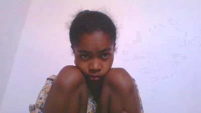 Phaniah live cam on Cam4