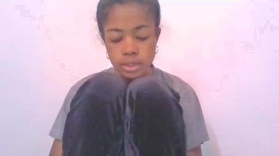 Phaniah live cam on Cam4