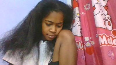 Phaniah live cam on Cam4