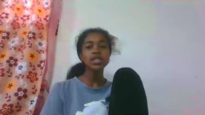 Phaniah live cam on Cam4