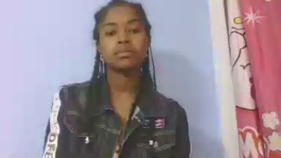 Phaniah live cam on Cam4