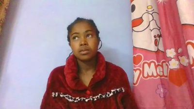 Phaniah live cam on Cam4