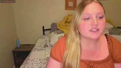 Phatassblond live cam on Cam4