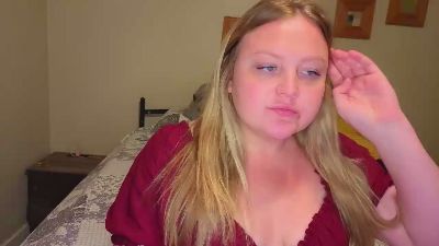 Phatassblond live cam on Cam4