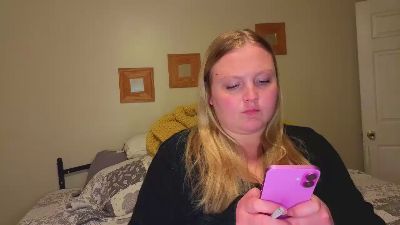 Phatassblond live cam on Cam4