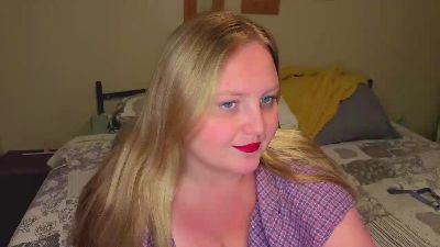 Phatassblond live cam on Cam4