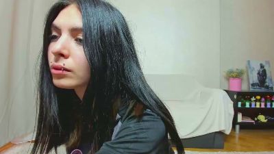 PhilippaDowey live cam on Cam4