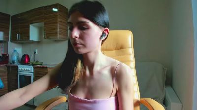 PhilippaDowey live cam on Cam4