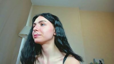 PhilippaDowey live cam on Cam4