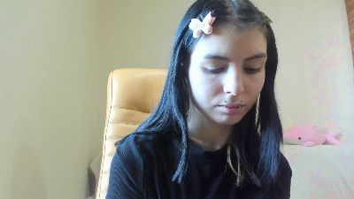 PhilippaDowey live cam on Cam4