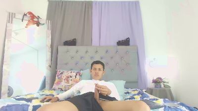 PhillipCox live cam on Cam4